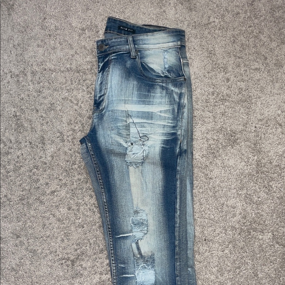 Men's Distressed Blue Jeans - Picture 5 of 5